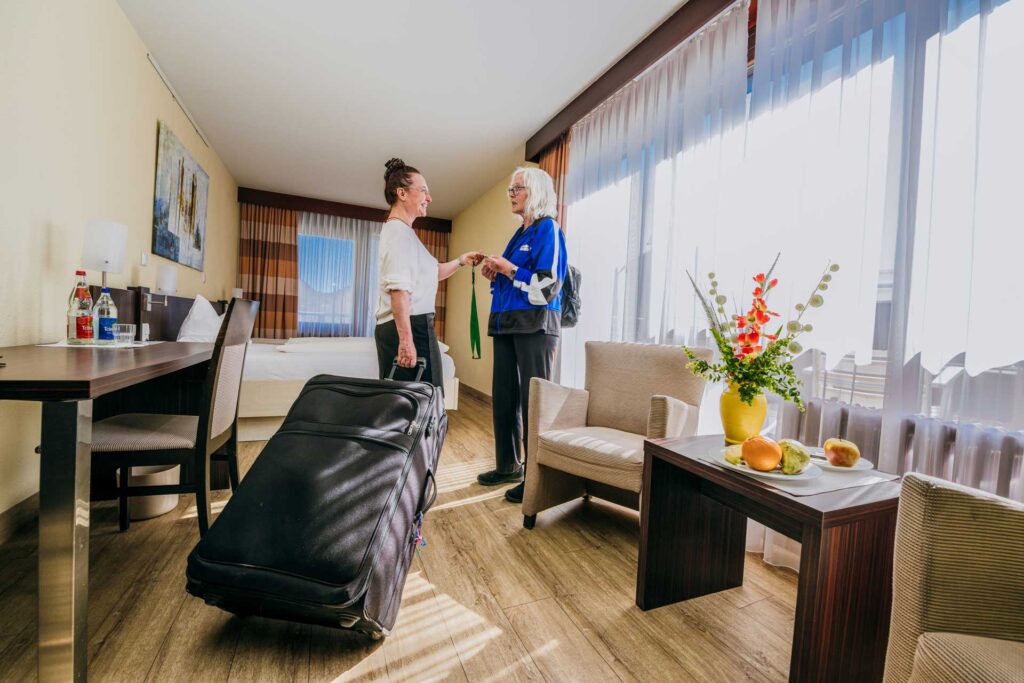 Zimmer und Schlüsselübergabe